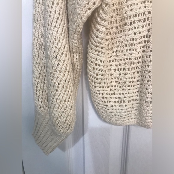 Billabong Crew Neck Cream Knit Sweater - Picture 6 of 7